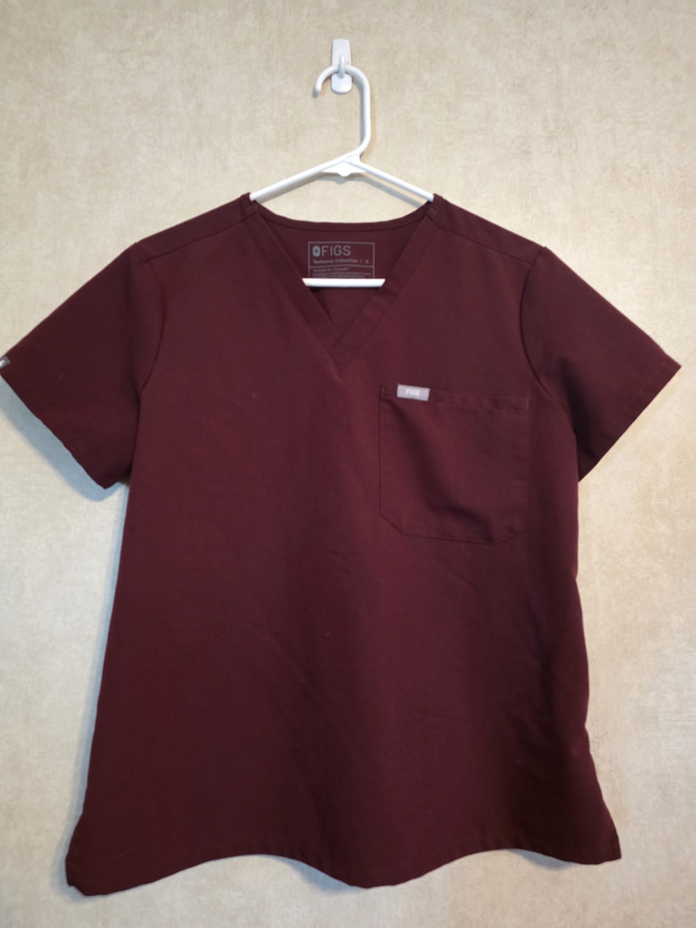 FIGS Maroon V-Neck Short Sleeve Scrub Top
